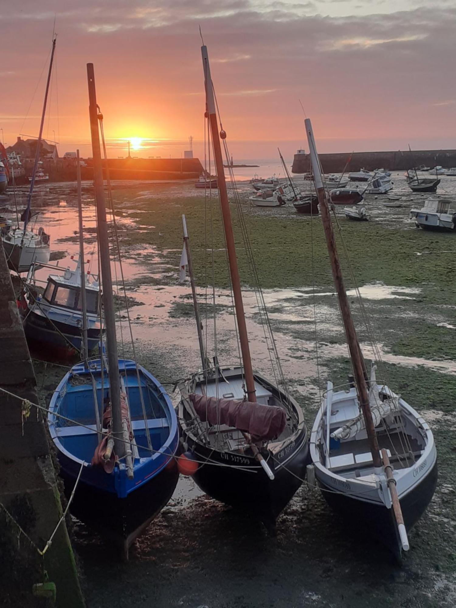 Le Mora Hotes Bed and Breakfast Barfleur Exterior foto